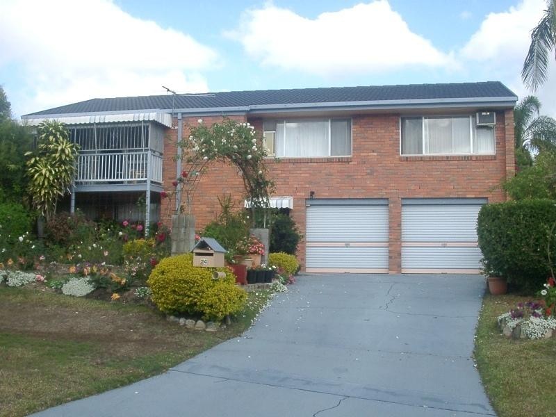 24 Poseidon Crescent, Jamboree Heights QLD 4074