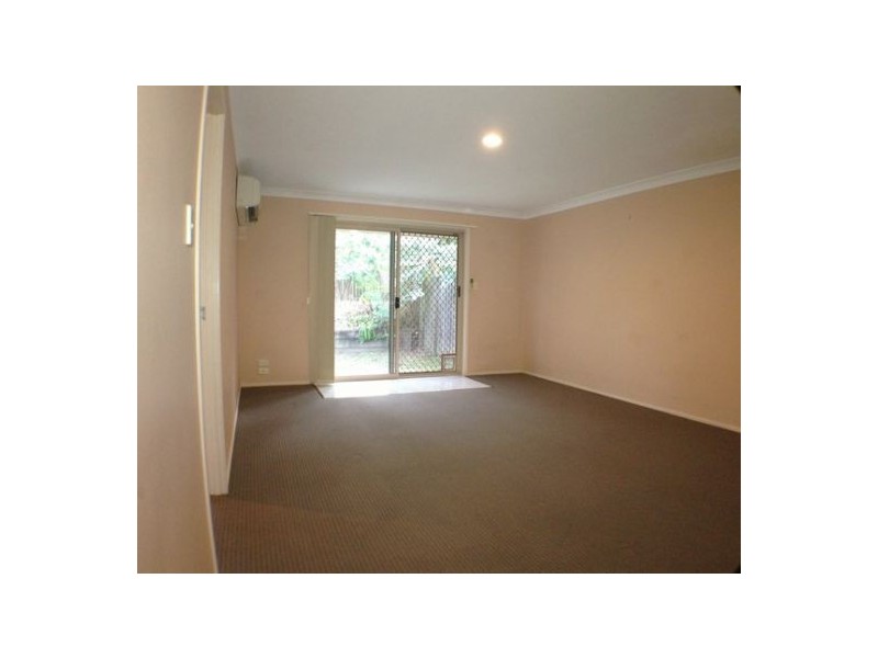 2/13 Parcell Street, Brassall QLD 4305
