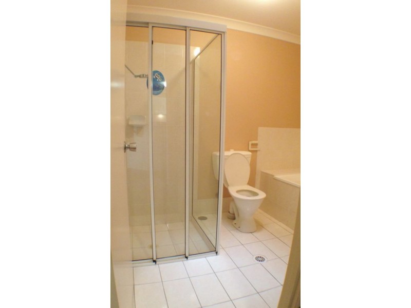 2/13 Parcell Street, Brassall QLD 4305