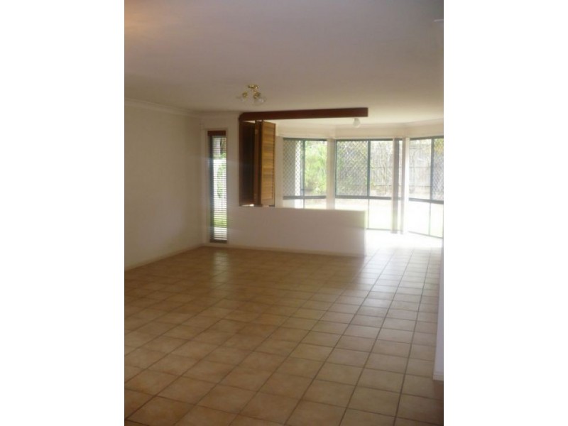 39 St James Street, Forest Lake QLD 4078