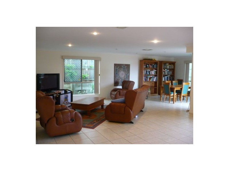 15 Hindmarsh Place, Westlake QLD 4074