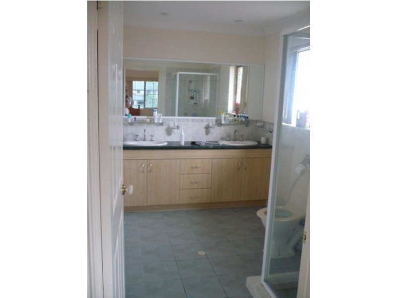 15 Hindmarsh Place, Westlake QLD 4074