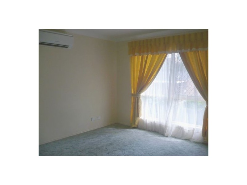 11 Burnside Crescent, Westlake QLD 4074