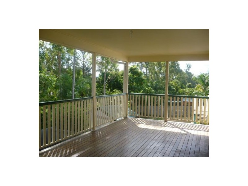 11 Burnside Crescent, Westlake QLD 4074