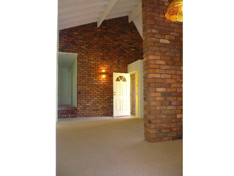 6 Maurer Street, Middle Park QLD 4074