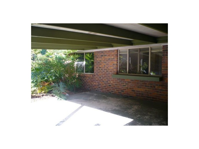 4 Lindesay Court, Sinnamon Park QLD 4073