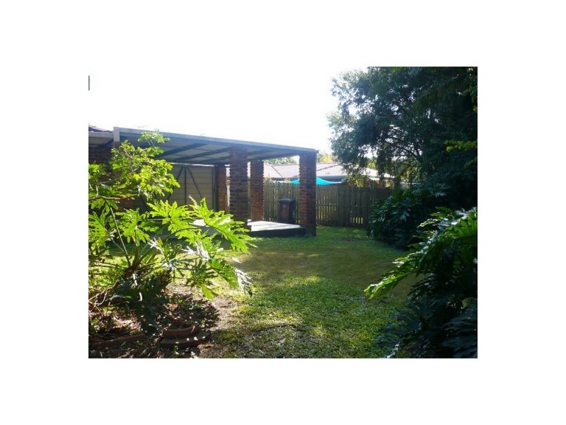 4 Lindesay Court, Sinnamon Park QLD 4073