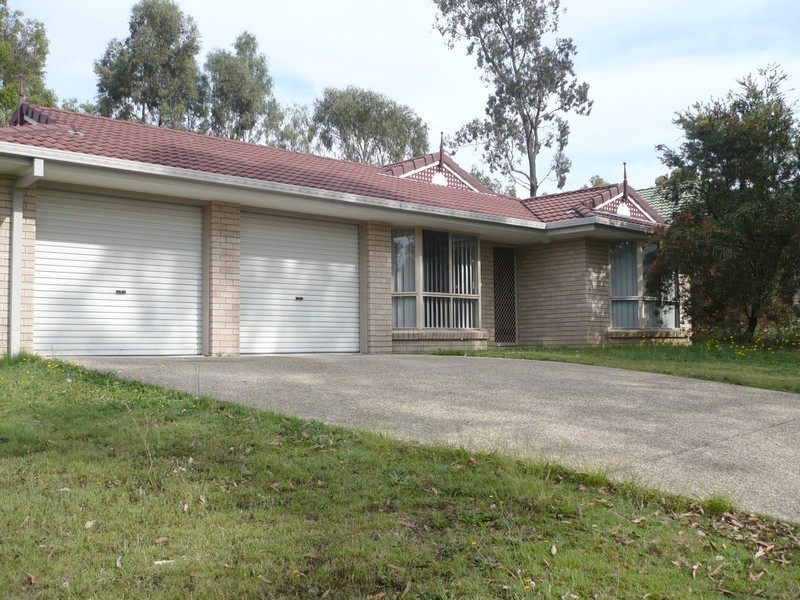 2 Glorious Way, Forest Lake QLD 4078