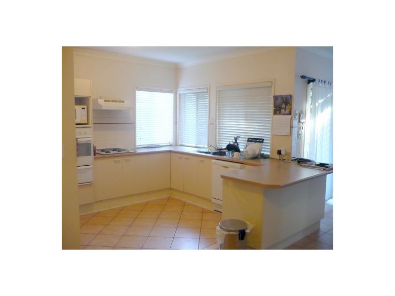 15 Rimu Crescent, Forest Lake QLD 4078