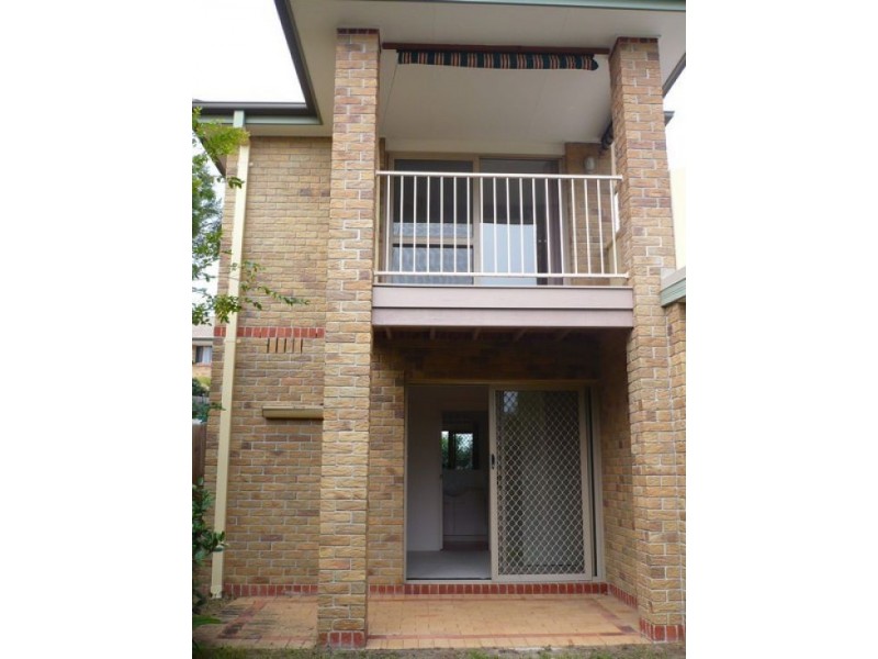 12/32 Tomkins Road, Riverhills QLD 4074