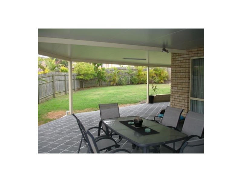 102 McPherson Road, Sinnamon Park QLD 4073