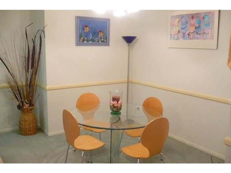 8 Halifax Court, Forest Lake QLD 4078