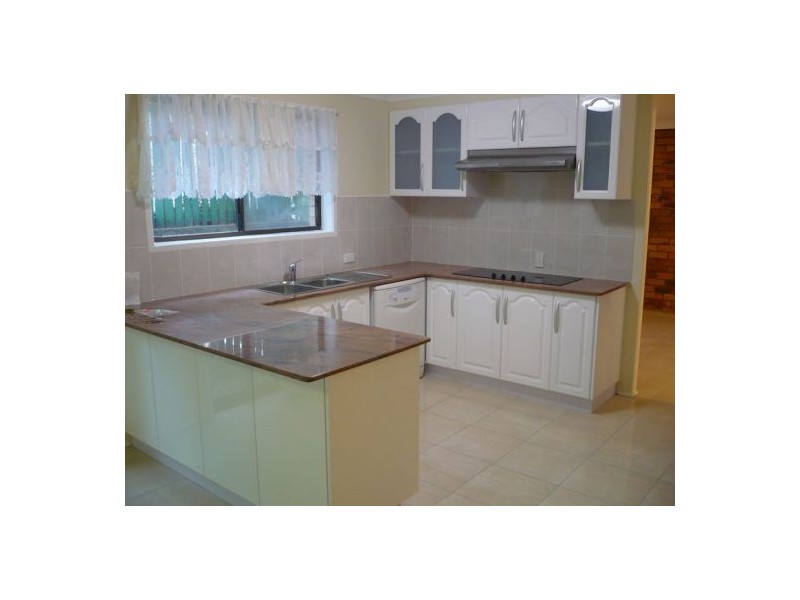 7 Fathom Close, Jamboree Heights QLD 4074