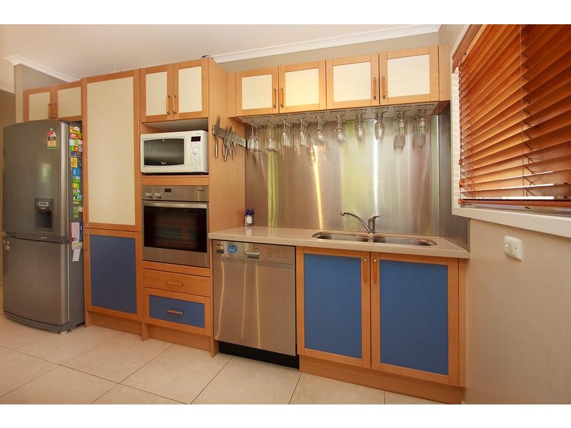 16 Aneto Street, Riverhills QLD 4074