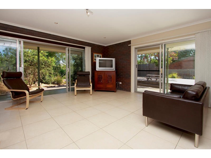 16 Aneto Street, Riverhills QLD 4074