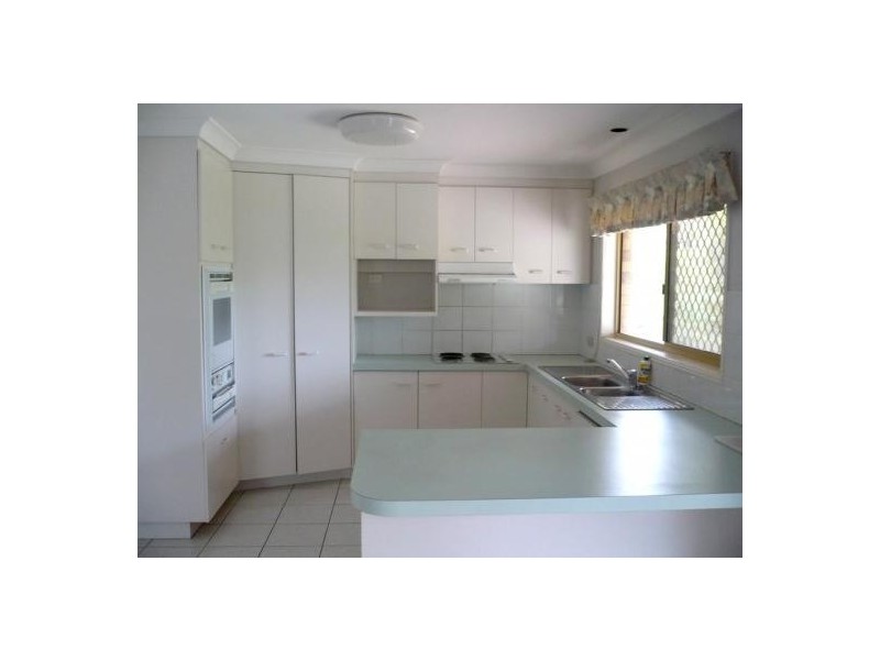 106 Oldfield Road, Sinnamon Park QLD 4073