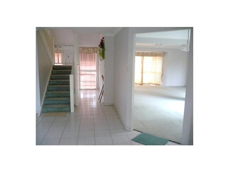 106 Oldfield Road, Sinnamon Park QLD 4073