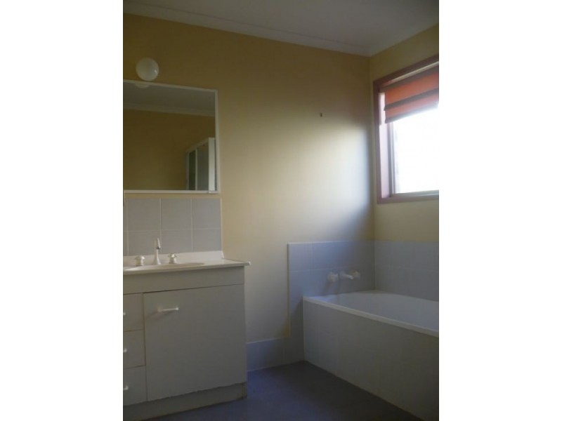 16/280 Sumners Road, Riverhills QLD 4074