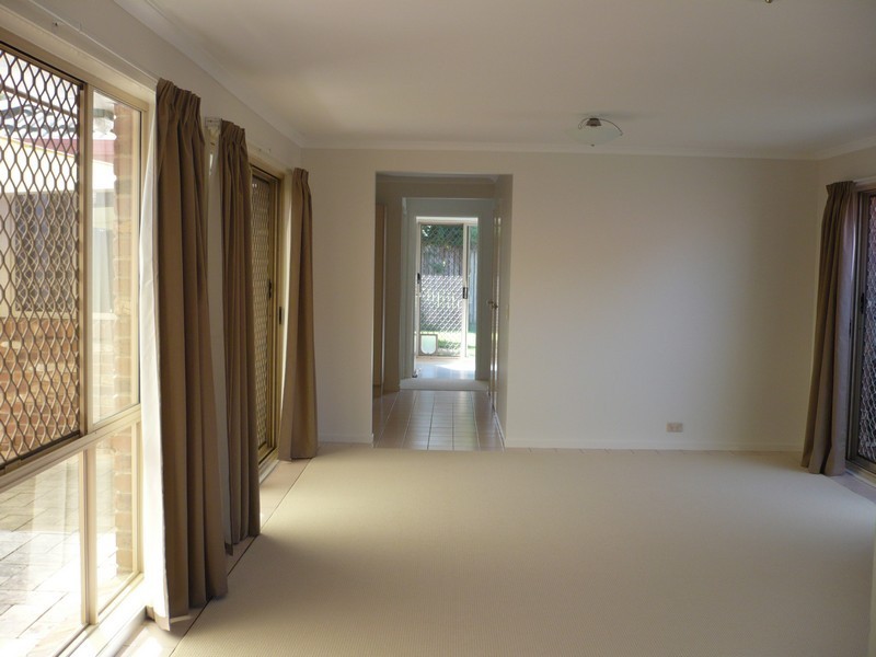 112 Flinders Crescent, Forest Lake QLD 4078