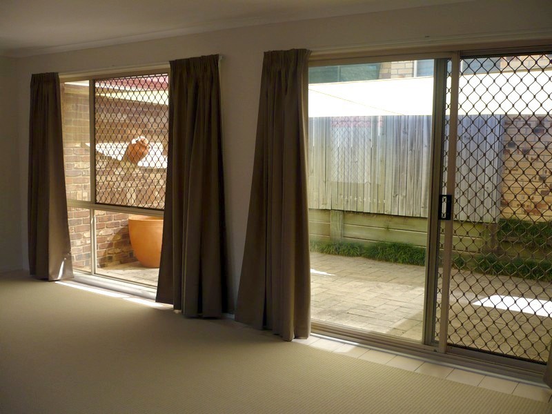 112 Flinders Crescent, Forest Lake QLD 4078