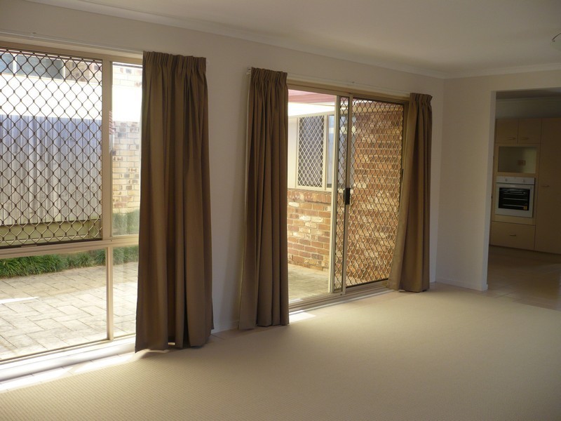 112 Flinders Crescent, Forest Lake QLD 4078