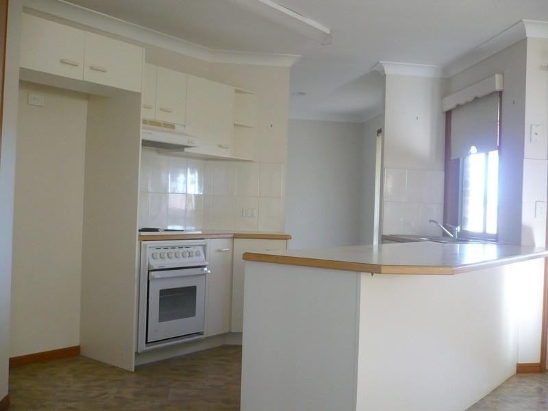 Flinders Crescent, Forest Lake QLD 4078