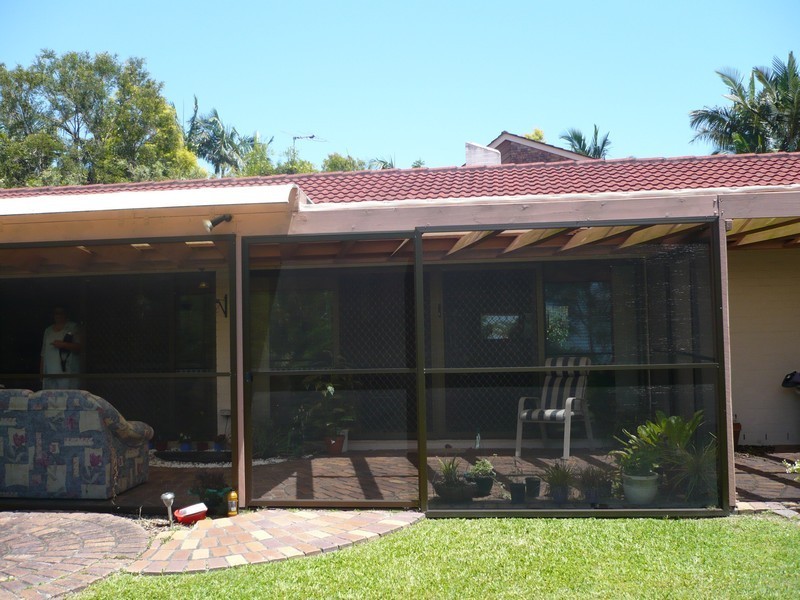 2 Waigen Close, Westlake QLD 4074