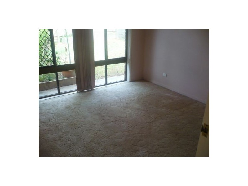 26 Loddon Street, Riverhills QLD 4074