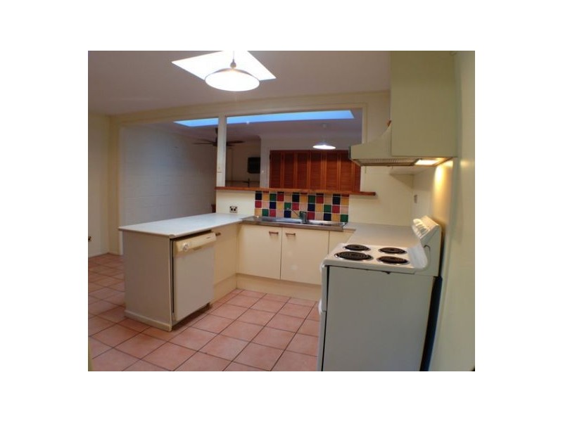 1 Kewarra Street, Kenmore QLD 4069