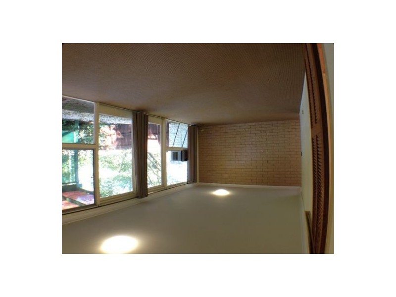 1 Kewarra Street, Kenmore QLD 4069