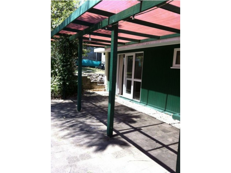 1 Kewarra Street, Kenmore QLD 4069