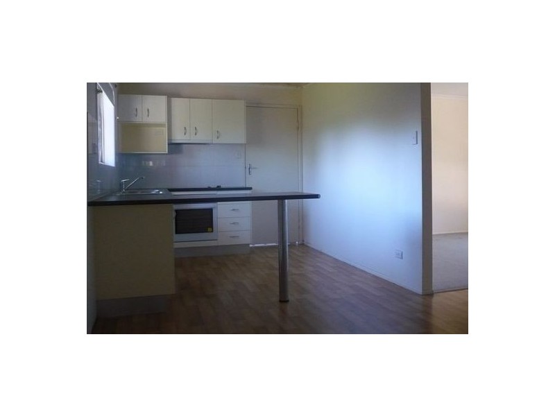 4 Apunya Close, Riverhills QLD 4074