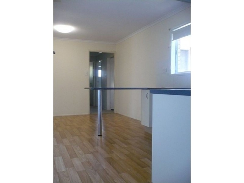 4 Apunya Close, Riverhills QLD 4074