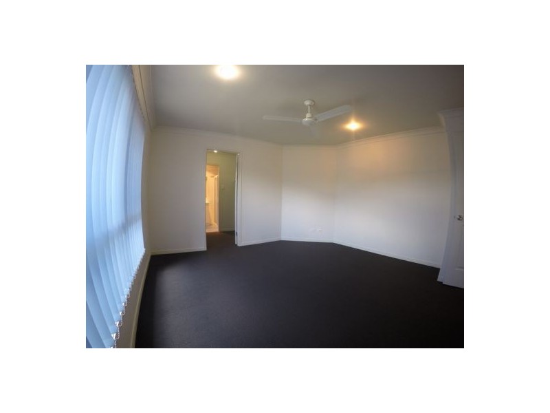 27 Leonie Place, Doolandella QLD 4077