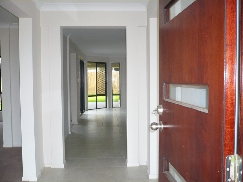 37 Aspen Street, Heathwood QLD 4110