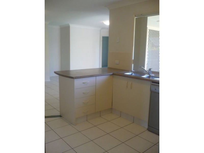 4 Drake Place, Forest Lake QLD 4078