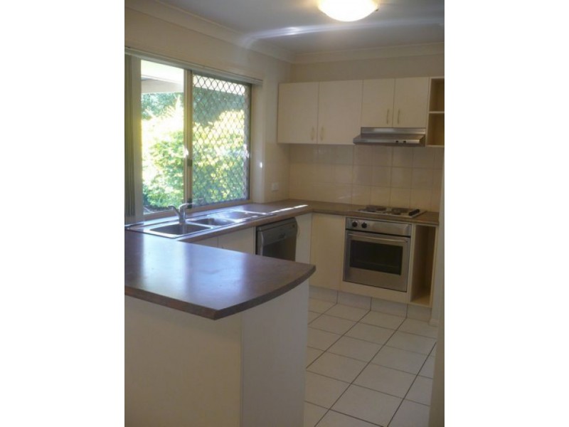 4 Drake Place, Forest Lake QLD 4078