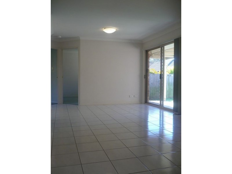 4 Drake Place, Forest Lake QLD 4078