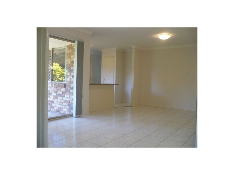 4 Drake Place, Forest Lake QLD 4078