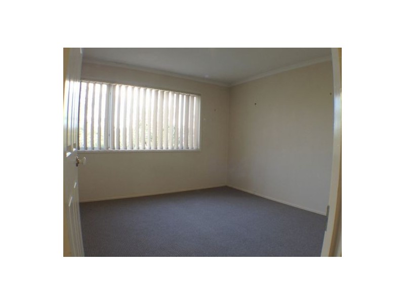 1/1 Abel Smith Crescent, Mount Ommaney QLD 4074