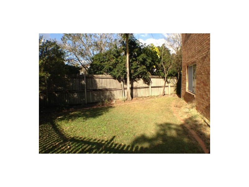 1/1 Abel Smith Crescent, Mount Ommaney QLD 4074