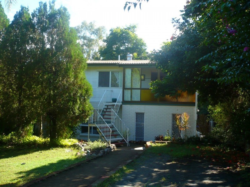 15 Woodlands Avenue, Camira QLD 4300