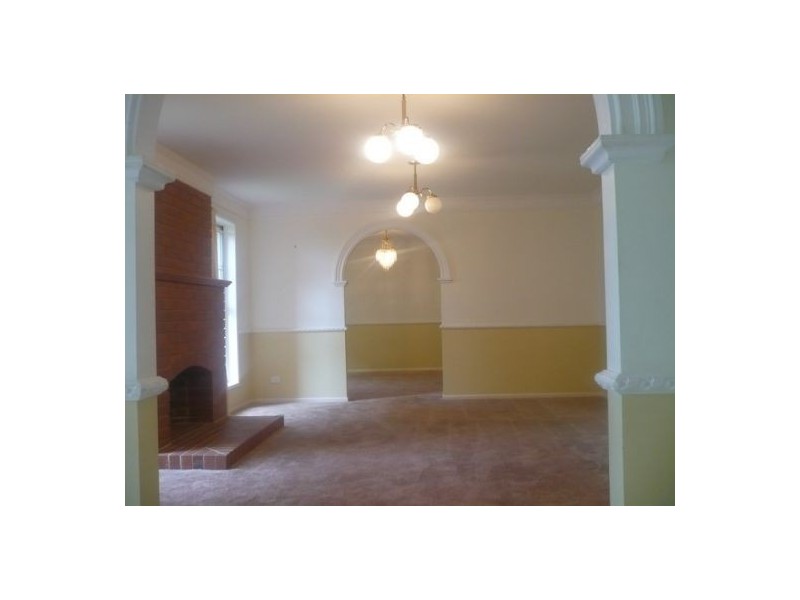 8 Baikal Place, Westlake QLD 4074