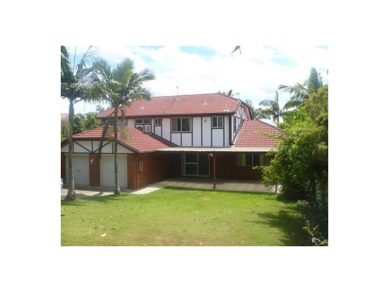 8 Baikal Place, Westlake QLD 4074