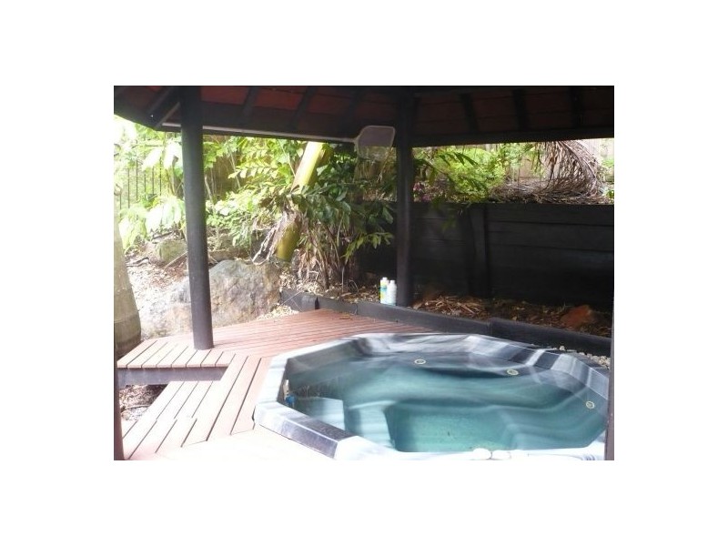 48 Paluna Street, Riverhills QLD 4074