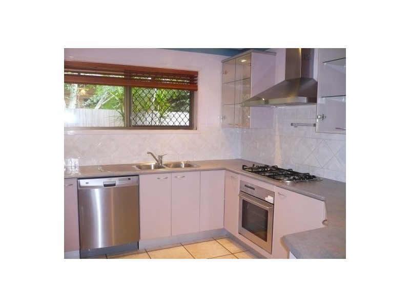 48 Paluna Street, Riverhills QLD 4074