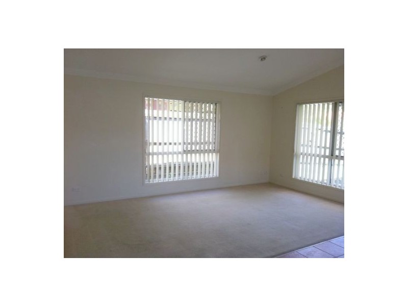 21 Richmond Place, Forest Lake QLD 4078