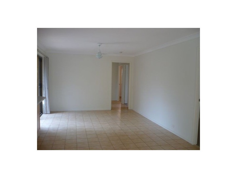 8 Carnegie Street, Westlake QLD 4074