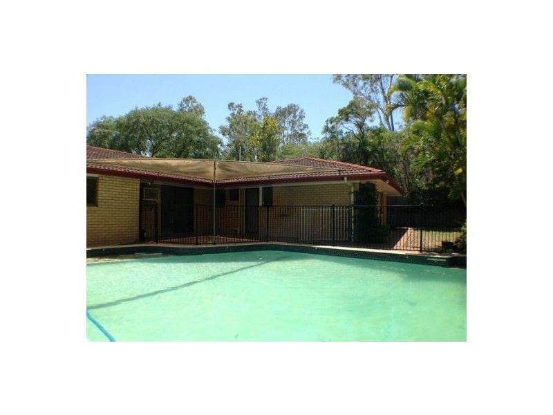 16 Andros Street, Chapel Hill QLD 4069