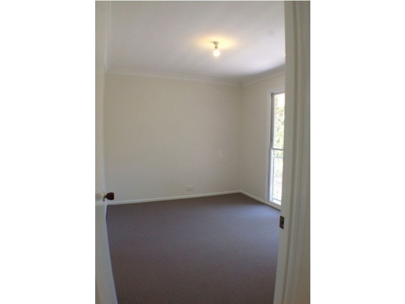 16 Andros Street, Chapel Hill QLD 4069